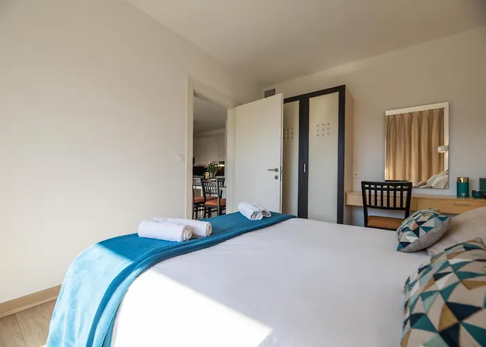 4 Etoiles Piscine Et A Pied Apartmán