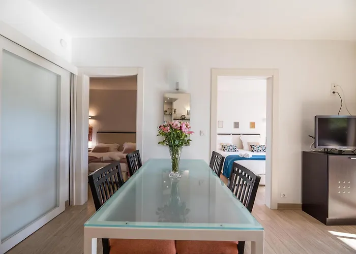 4 Etoiles Piscine Et A Pied Apartmán