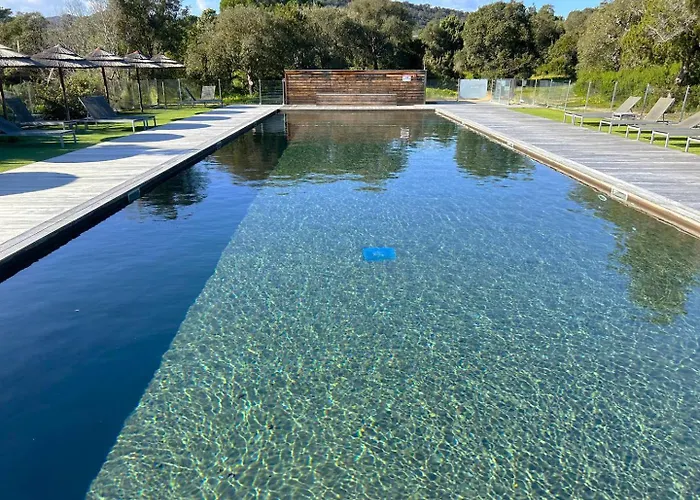 4 Etoiles Piscine Et A Pied * Porto-Vecchio (Corsica)
